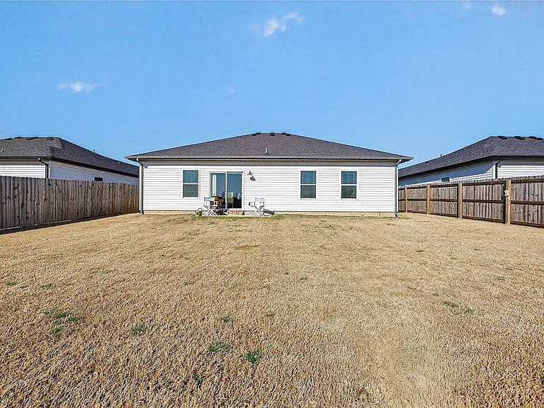 1220 Moonrise St — Photo 22