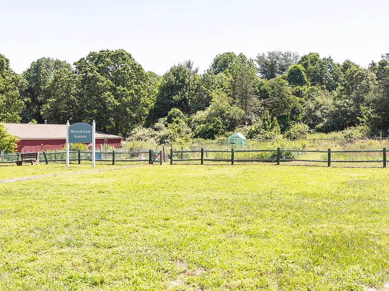 Waterford Village — Photo 37