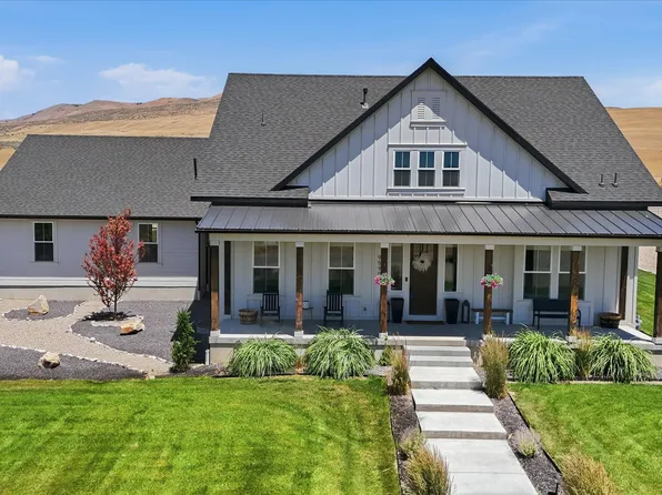 9590 W Point Lookout Dr, Tremonton, UT 84337