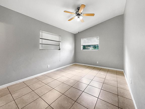 3rd image of 2714 Plunkett Street