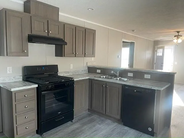 Building Photo - 232 Cardinal Ln #232