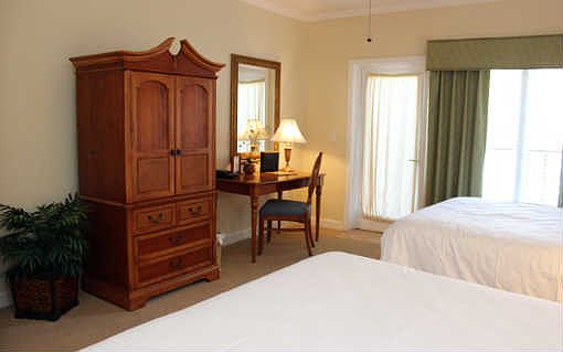 4th image of 2514 Boxwood Lane Tennis Villa