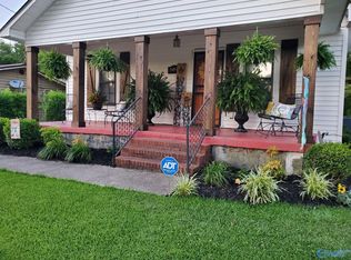 504 Bethel St NE, Hartselle, AL 35640