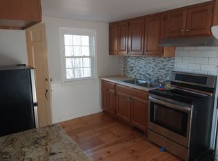 9 Chestnut Hill St #1, West Newbury, MA 01985