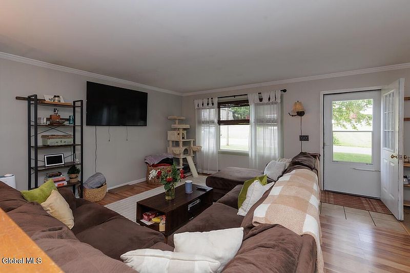 4th image of 2407 Lenox Road