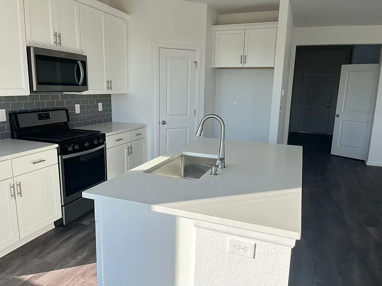 1703 Foggy Brook Dr — Photo 7