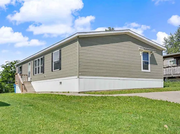 3701 2nd St #59, Coralville, IA 52241