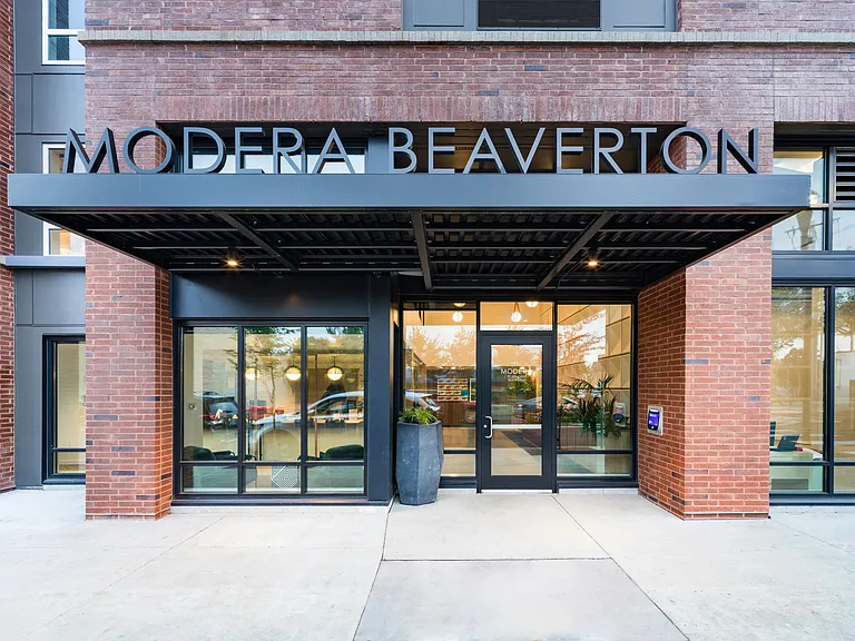 A welcoming arrival in Beaverton_Modera Beaverton's refined entry places you moments from neighborhood dining, transit, and everyday destinations.