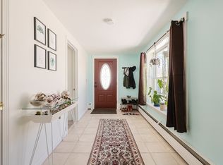 35 Waterman Rd, Auburn, MA 01501