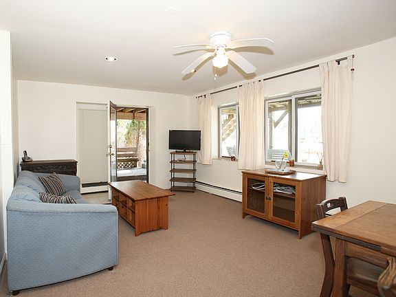 3rd image of 25 Morris Cove Ln