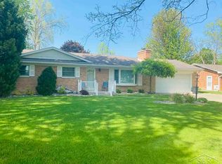 4250 Clement Dr, Saginaw, MI 48603