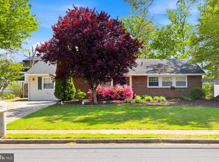 14703 Carlbern Dr, Centreville, VA 20120