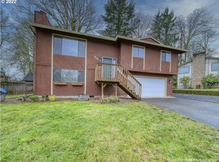 231 Mayfair Dr, Saint Helens, OR