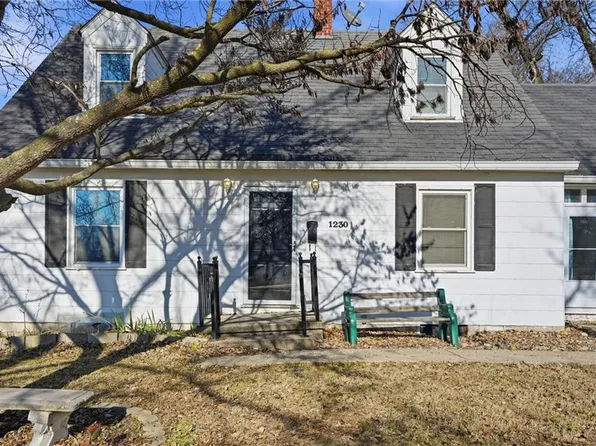 1230 W 31st St, Independence, MO 64055