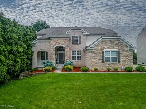 443 S Hametown Rd, Akron, OH 44321