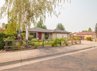 863 Gardendale Ave, Medford, OR 97504