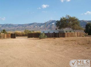 10403 Bullrush Rd, Lucerne Valley, CA 92356