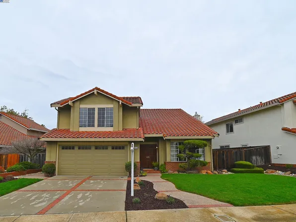19560 Mount Jasper Dr, Castro Valley, CA 94552