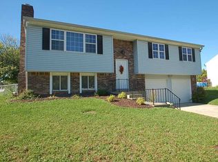 7922 Lacy Dr, Indianapolis, IN 46227