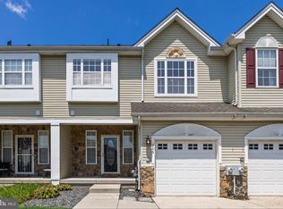 305 Keswick Dr #305, Swedesboro, NJ 08085