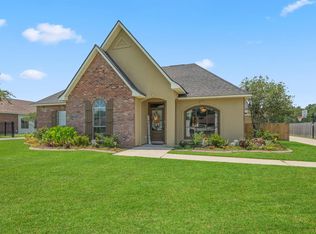 13070 N Ridge Dr, Walker, LA 70785