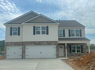 543 Fieldcrest Rd, Blountville, TN 37617