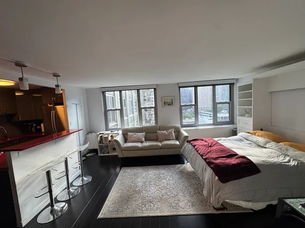 400 E Randolph St, Chicago, IL