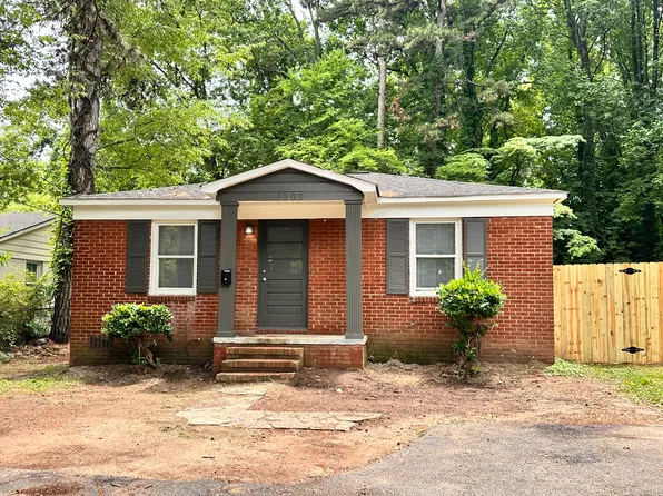 1909 Lasalle St, Charlotte, NC 28216