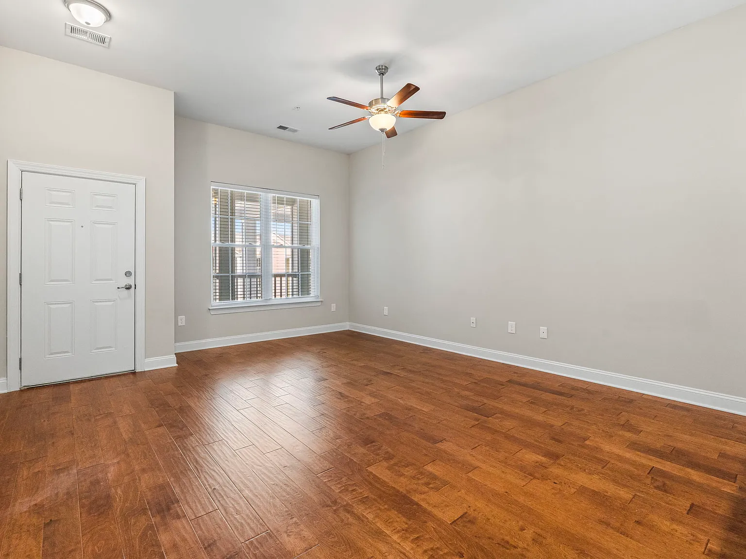 1 bed, 751 sqft, $1,395 — Photo 3