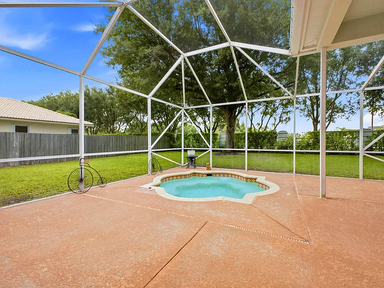 4378 Danielson Dr — Photo 28