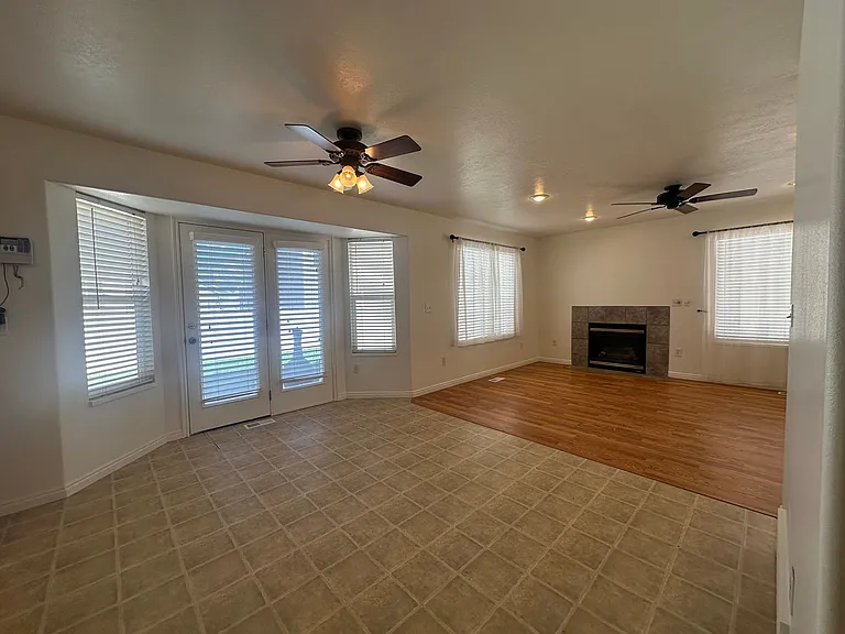 2511 Goodnight Dr — Photo 24