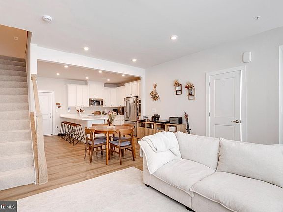 4th image of 4614 Olivine Dr Unit 85