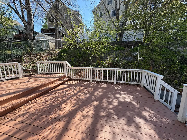 118 Montclair Ave — Photo 23