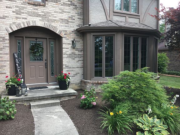 4th image of 421 Berkshire Dr