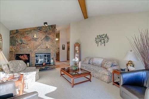 5th image of 15800 Village Green Dr