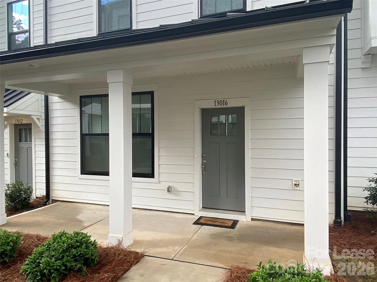 3 bed, 3.5 bath, $3,000 — Photo 2