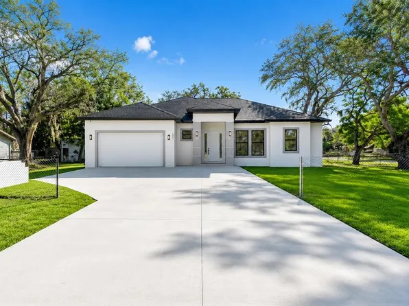 15101 N 19th St, Lutz, FL 33549
