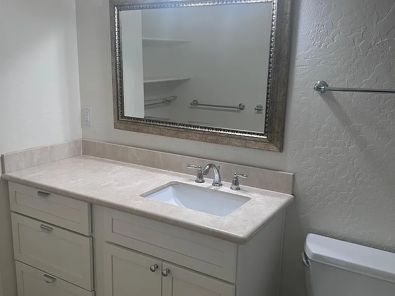 7718 E Meadowbrook Ave — Photo 14