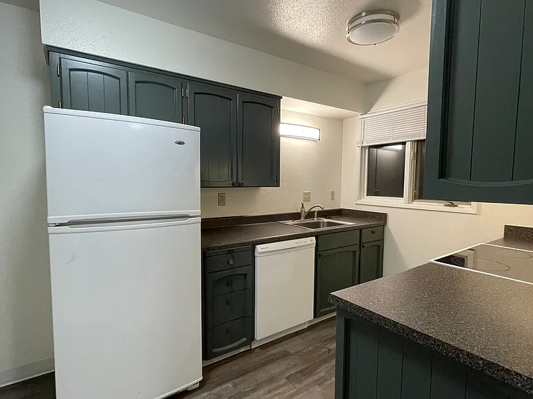 1004 S East St #3 — Photo 1
