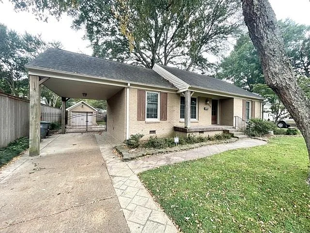 3 bed, 2.0 bath, 1613 sqft, $2,350 — Photo 4