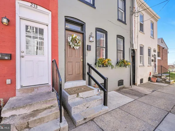 235 Howard Ave, Lancaster, PA 17602