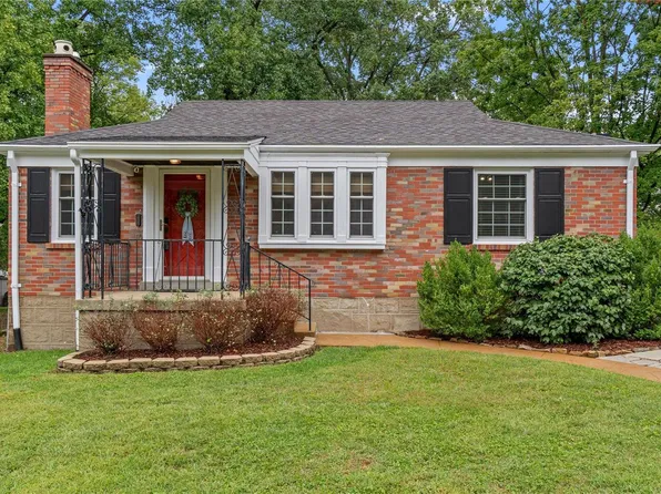 1520 Blue Bell Ln, Saint Louis, MO 63119
