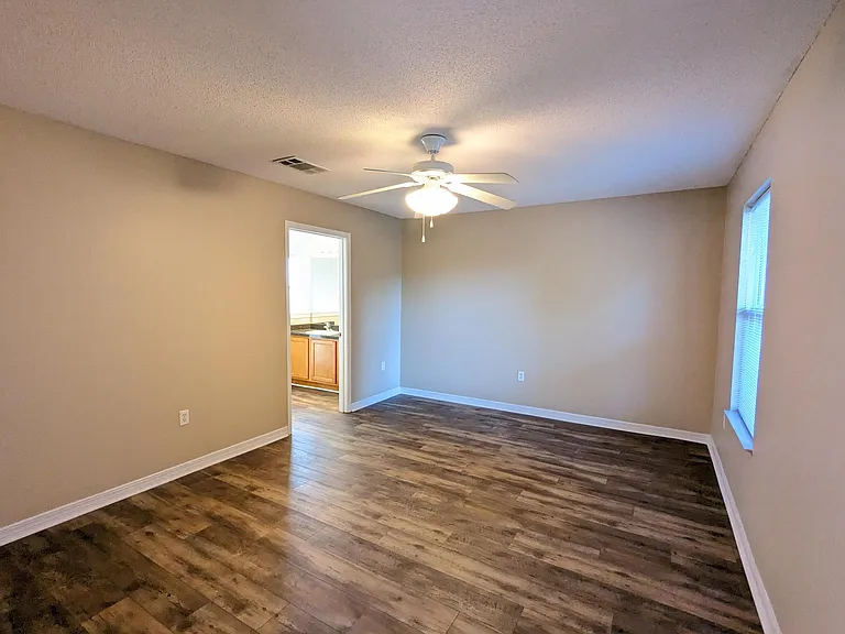8237 Nevada St — Photo 10