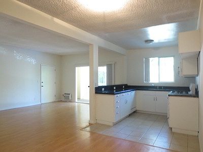 2nd image of 5860 Hazeltine Ave APT 5