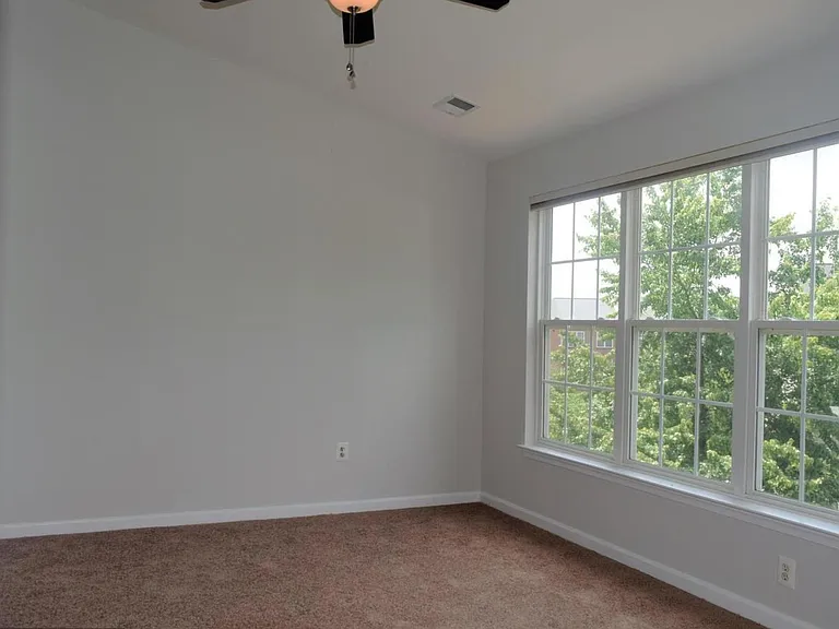 13108 Park Crescent Cir — Photo 15