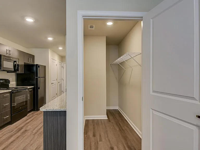 Woodberry Apartments — Photo 24