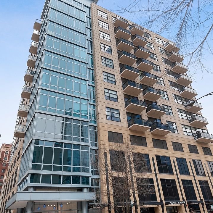 1st image of 101 W Superior St APT 801
