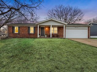 2908 Olde Gloucester Dr, Saint Charles, MO 63301