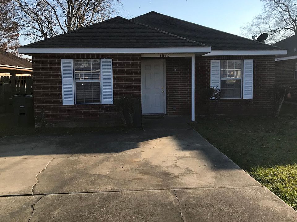 1st image of 1815 S Tallowood Dr