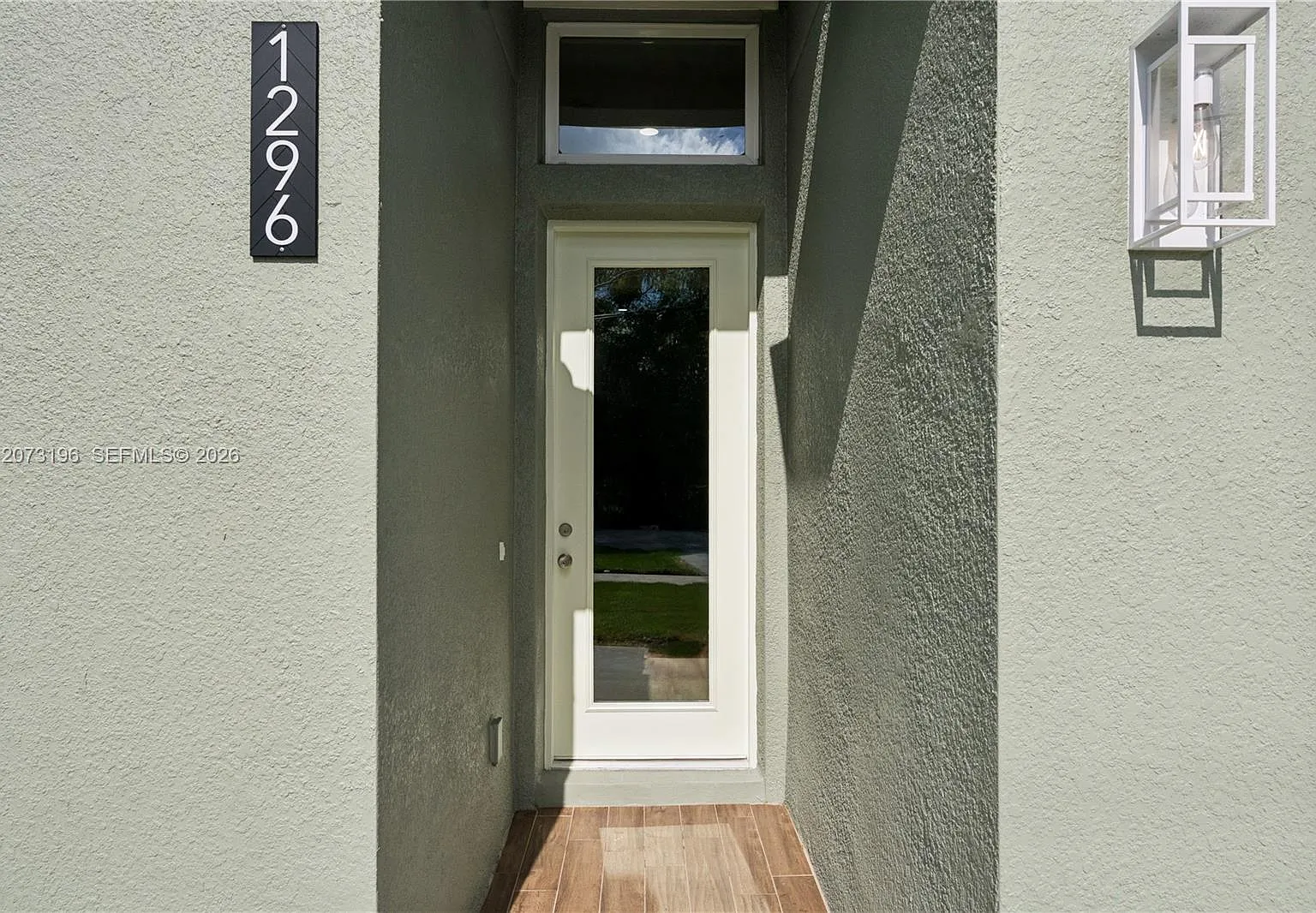 4 bed, 2.0 bath, 1768 sqft, $3,500 — Photo 3